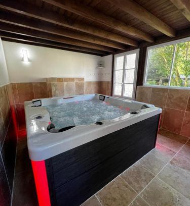 Saint-Ouen-les-Vignes House | Le Domaine du Cerf - Gites, nature et Spa