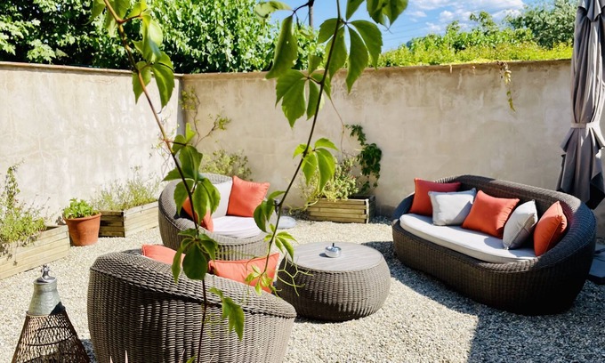 Servies-en-Val House | Le Domaine de La Tuilerie - Gîte de Charme en Bord de Rivière Avec Piscine