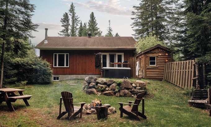 Notre-Dame-de-la-Merci Ski Chalet | Le Fairytale - Enchanting Getaway with Spa & Sauna