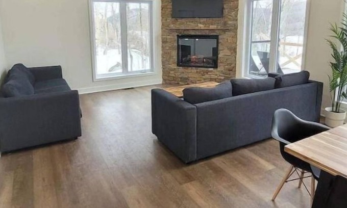 Les Pays-d'en-Haut Regional County Municipality Ski Chalet | Le Fief du Nord