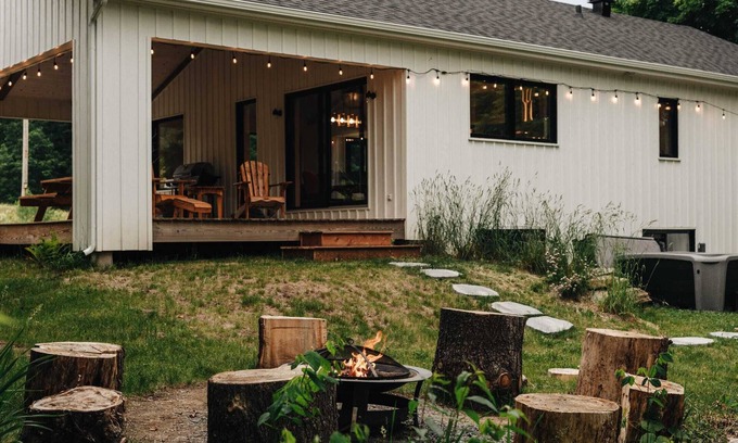 Potton House | Le Fitzsimmons - Great views Owl's Head, SPA, Hikes