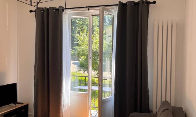 Aix-les-Bains Apartment | Le Floraline-Au coeur d'Aix les bains - 3*