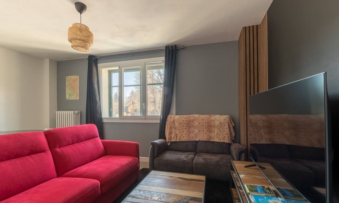 Savines-le-Lac Apartment | Le Forest - parking privé, vue montagne, proche lac