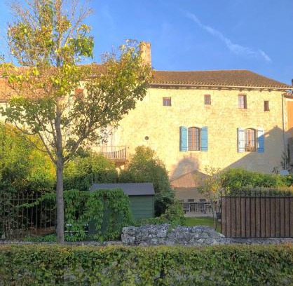 Issigeac Bed & Breakfast | Le Fort d'Issigeac Chambres d'Hôtes