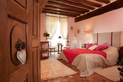 Tremblay-les-Villages House | Le gîte du Prieuré dans un coin de campagne