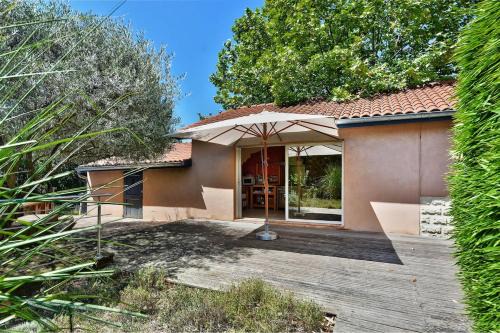 Soucieu-en-Jarrest House | Le gite du pilot