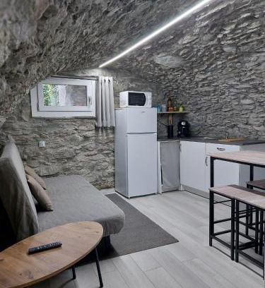 La Salle Apartment | Le Glacier