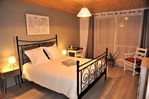 Saint-Jean-d'Angely House | Le Hangar