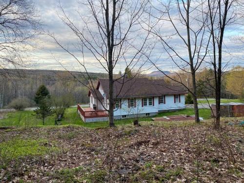 Potton Ski Chalet | Le Highwater - Cabin