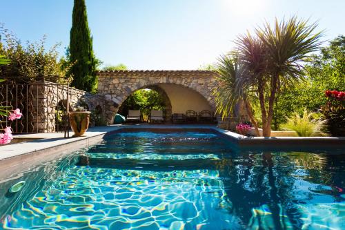 Brissac House | Le Jardin aux Sources
