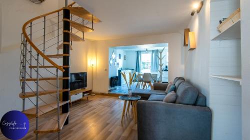 Saint-Florent House | Le Jardin d'Angély by CozyLife Central Jardin
