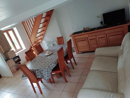 Saligny-sur-Roudon House | Le jardin d'Emile