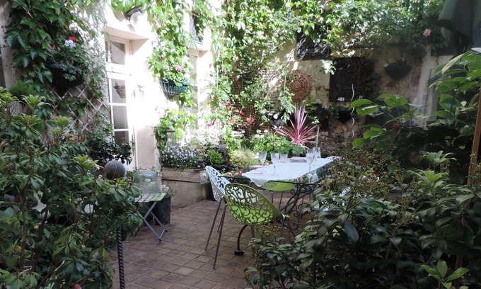 Chateau-Thierry House | Le Jardin des Fables