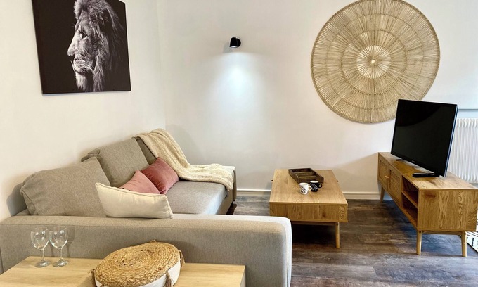Dinan Apartment | Le Loft Lodge, bright flat 67m², calm, comfort, free parking,Dinann