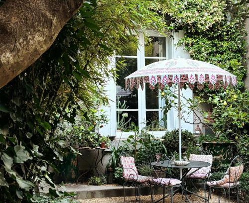 Coursan Bed & Breakfast | Le logis blanc bed&breakfast