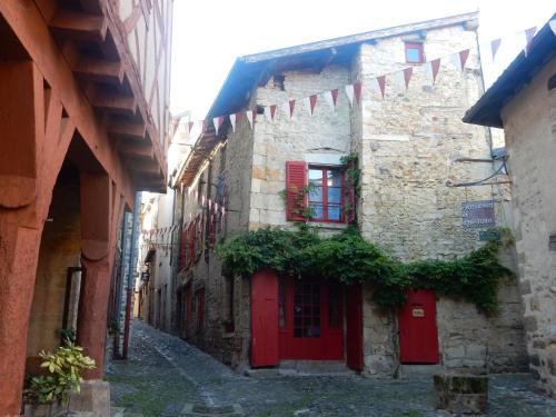 Billom House | Le logis d'Hestia