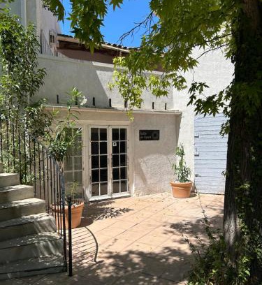 Salon-de-Provence Hotel | Le Mas Angelussi - Le Clos du Soleil
