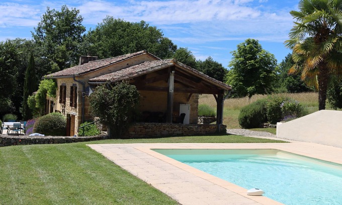 Sainte Croix de Beaumont Cottage | LE MAS DE PALAU Quiet and serene country house