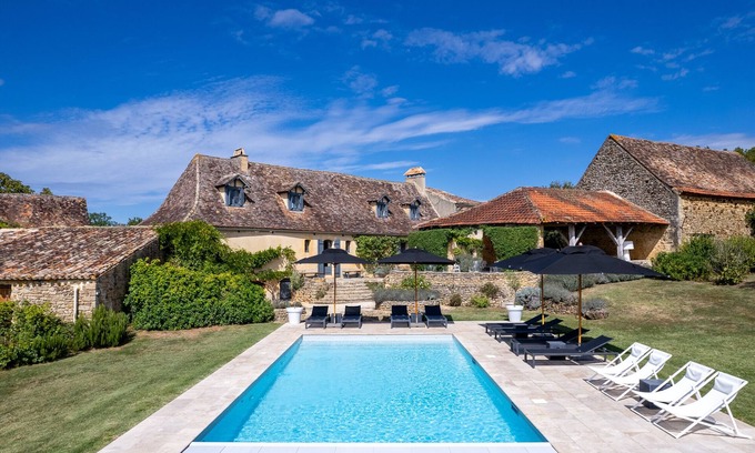 Sainte Croix de Beaumont House | Le Mas & Le Mazet for 13 people