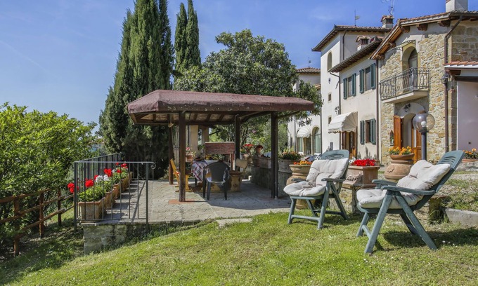 Castelfranco di Sopra Apartment | Le Masse by Interhome
