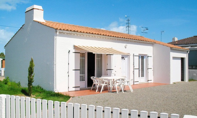 La Tranche-sur-Mer House | Le Maupas by Interhome