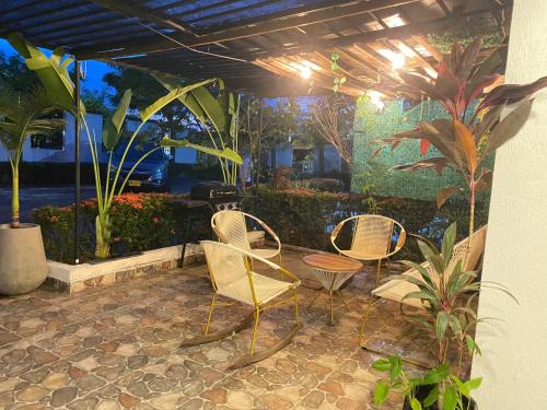 Girardot House | Le”More House