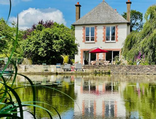 Chavagne House | Le Moulin de Bury, Maison de campagne au bord de la rivière à 13 kms au Sud de Rennes