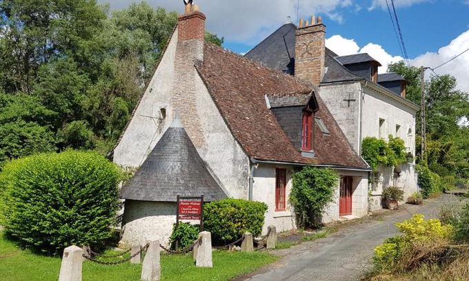 Saint-Etienne-de-Chigny Bed & Breakfast | Le Moulin Hodoux