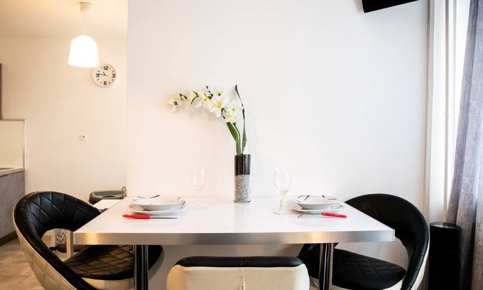 Villette Gare Apartment | Le Nazareth - Lyon Part-Dieu + balcon + garage