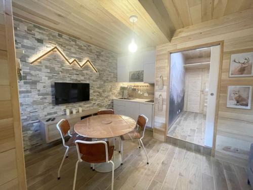 Cauterets Apartment | LE NID