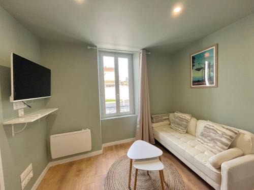 Saint-Jean-d'Angely Apartment | Le Numéro 2