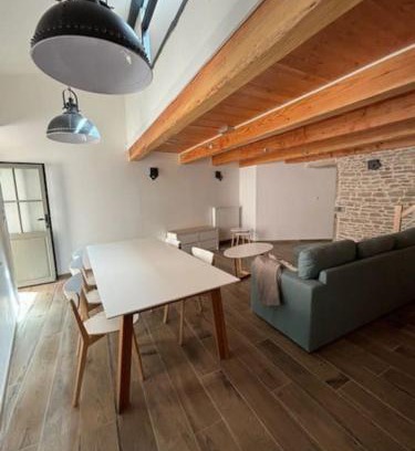 Cluny Apartment | Le Patio de l'Abbaye