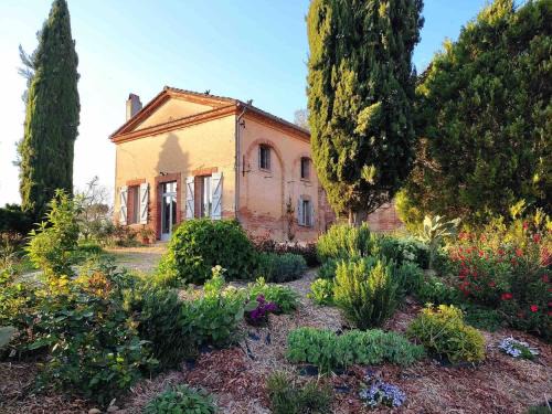 Villaries Villa | Le Pavillon du château de Jean