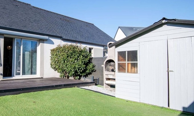 Amboise House | Le Petit Choiseul - Superb bungalow sleeps 6