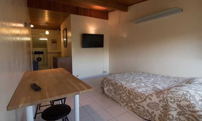 Ville-la-Grand Apartment | Le Petit CoCon, the big city