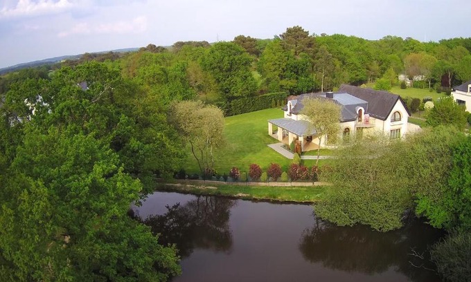 La Trinite-Surzur Bed & Breakfast | Le Petit Etang