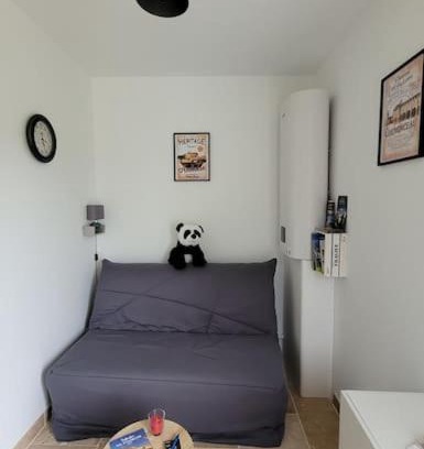 Nazelles-Negron Apartment | Le Petit Paradis