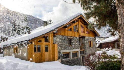Sainte-Foy-Tarentaise Ski Chalet | Le petit Saint Bernard