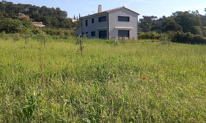 Le Val House | LE PETIT SUD: VILLA 6/8 people with garden, boules court and terrace