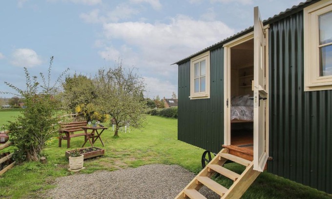 Clows Top House | Le Petite Pound House