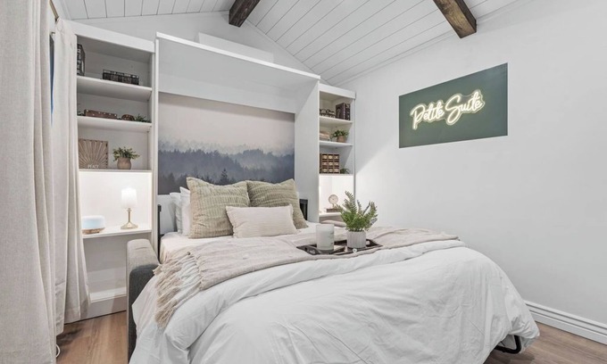 Taylorsville Apartment | Le Petite Suite