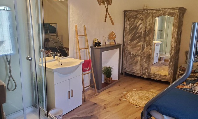 Saint-Ambroix Apartment | Le Phoenix 30 m2 - lumineux et bien agencé