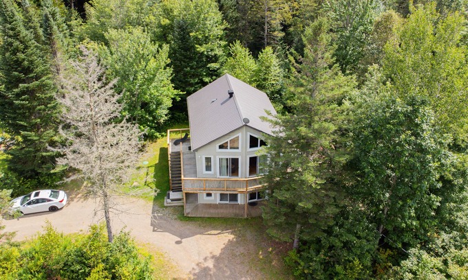 Sainte-Beatrix Ski Chalet | Le Picasso - Cosiness & Relaxation