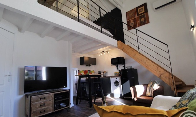 Vernaison Apartment | Le Pigeonnier de la Fée des Eaux