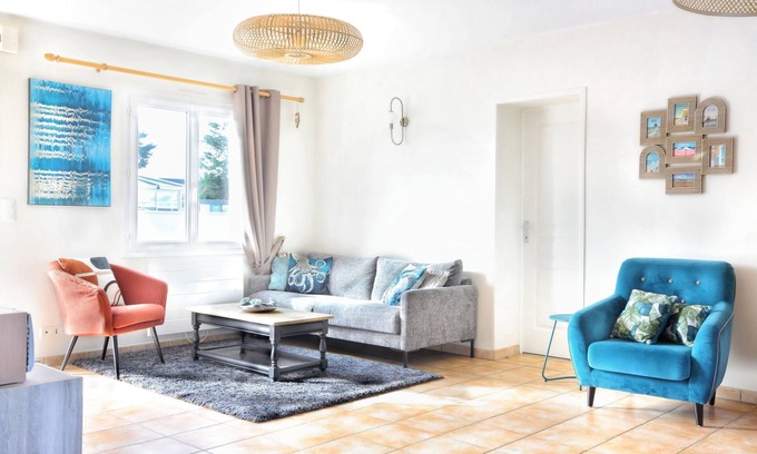 Saint-Jean-de-la-Riviere House | Le Poulpe Bleu - Maison 6p avec jardin