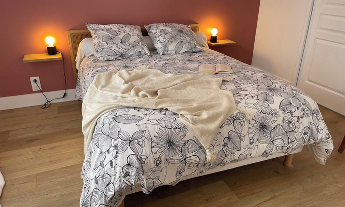Saint-Just-en-Chaussee House | "Le Quatorze" pleasant town house, fully renovated with enclosed garden