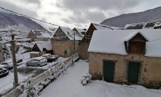 Borderes-Louron House | Le Refuge Desteban : Maison de Vacances de Montagne Avec Jardin Clos