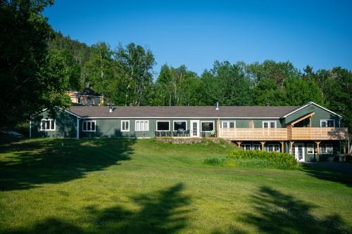 Saint Aime Des Lacs Hotel | Le Relais des Hautes Gorges