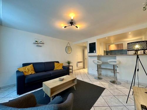 Saint-Pierre - Rene II - Bonsecours Apartment | Le Repère - 2 à 4 personnes - Lit King Size - Proche Gare