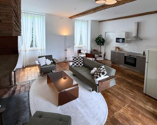 Lons Apartment | Le Seventy's, T3 vintage avec jardin